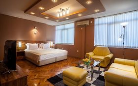 Panorama Top Floor Rooms In Hotel Tundzha